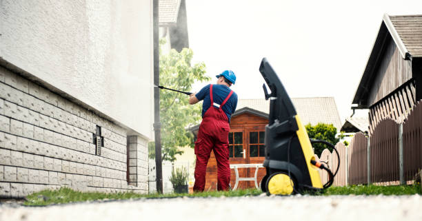 Animal Enclosure Cleaning in Highgrove, CA